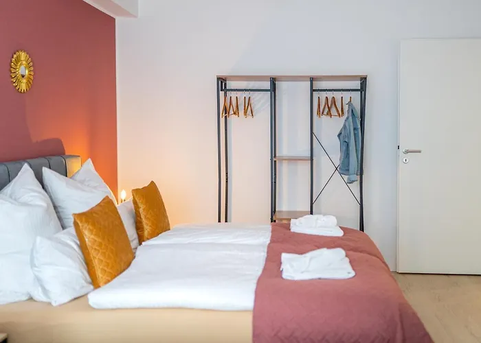 Golden Design Apartment, Zentral, Familie Und Business, 1000 Mbit Appartamento